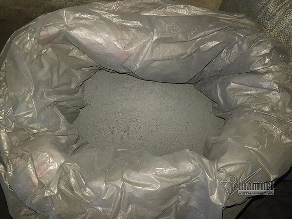 Bột than nguyên liệu để chế thuốc ung thư. - Sputnik Việt Nam