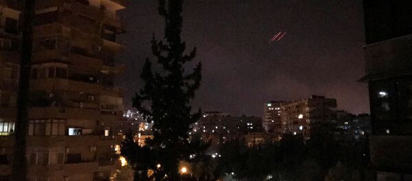 Anti-aircraft fire is seen over Damascus,Syria early April 14, 2018 - Sputnik Việt Nam
