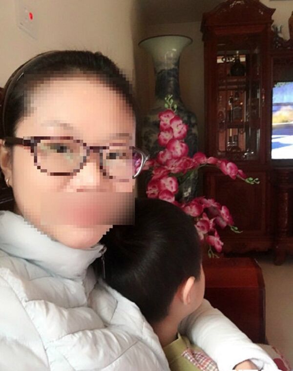 Từ một người vợ xinh đẹp, hiền lành trở thành một người u mê, bỏ chồng theo tà đạo. - Sputnik Việt Nam