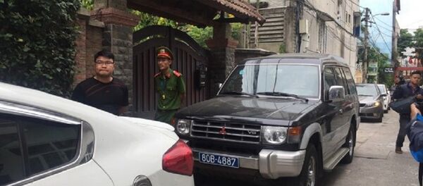 Cơ quan điều tra Bộ Công an tiến hành khám xét nhà ông Minh. - Sputnik Việt Nam
