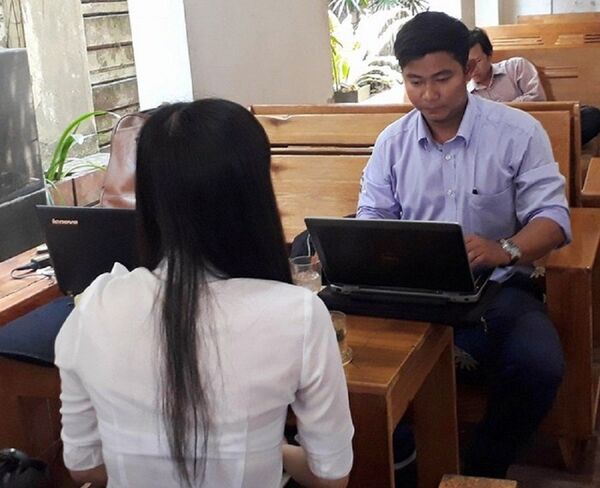 Chị T. trình bày sự việc với Phóng viên Chị T. trình bày sự việc với Phóng viên - Sputnik Việt Nam