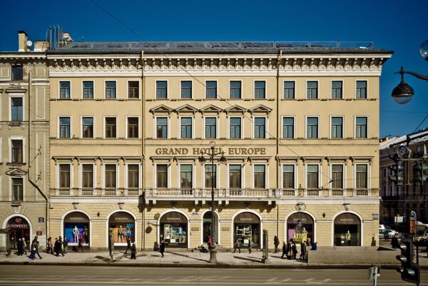 Khách sạn Grand Hotel Europe ở Saint Petersburg, nhìn từ đại lộ Nevsky - Sputnik Việt Nam