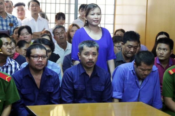 Các bị cáo trong đường dây logo xe vua tại phiên tòa - Sputnik Việt Nam