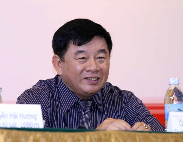 Trưởng ban trọng tài Nguyễn Văn Mùi đã có một số kết luật khiến dư luận không đồng tình Trưởng ban trọng tài Nguyễn Văn Mùi đã có một số kết luật khiến dư luận không đồng tình - Sputnik Việt Nam