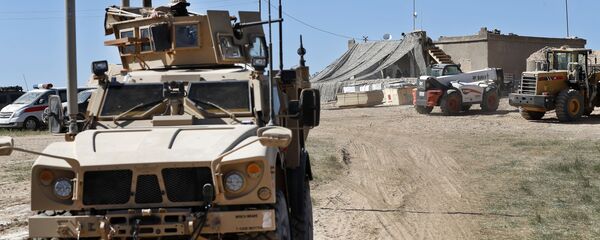 Binh sĩ Mỹ tại trận địa ở thành phố Manbij miền bắc Syria - Sputnik Việt Nam