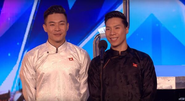 Khán giả “Britain’s Got Talent” sửng sốt về anh em “hoàng tử xiếc” Việt Nam Khán giả “Britain’s Got Talent” sửng sốt về anh em “hoàng tử xiếc” Việt Nam - Sputnik Việt Nam