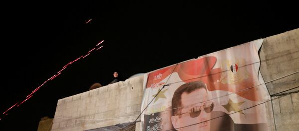 Hình ảnh của Bashar al-Assad tại Douma, Syria Hình ảnh của Bashar al-Assad tại Douma, Syria - Sputnik Việt Nam