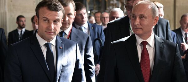 Tổng thống Nga Vladimir Putin va Tổng thống Pháp Emmanuel Macron Tổng thống Nga Vladimir Putin va Tổng thống Pháp Emmanuel Macron - Sputnik Việt Nam