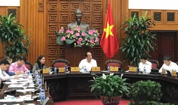 Bộ trưởng - Chủ nhiệm Văn phòng Chính phủ Mai Tiến Dũng chủ trì cuộc họp