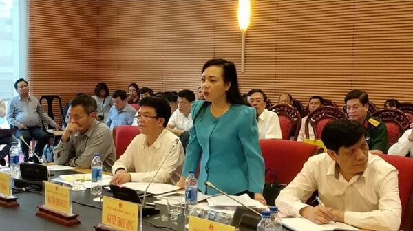 Bộ trưởng Y tế Nguyễn Thị Kim Tiến tại phiên thẩm tra của UB Các vấn đề xã hội - Sputnik Việt Nam