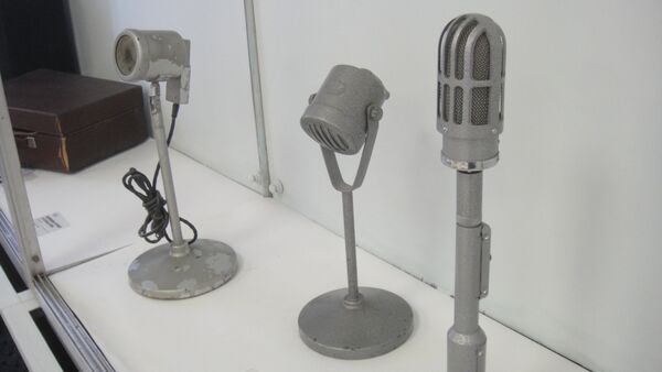 Micro ghi âm «Oktava» hồi những năm 1940 - Sputnik Việt Nam
