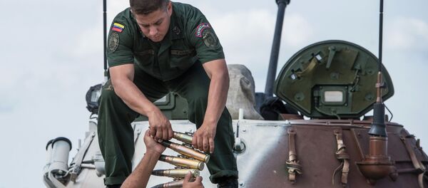 Tổ lái xe chiến đấu thuộc Lực lượng vũ trang Venezuela - Sputnik Việt Nam