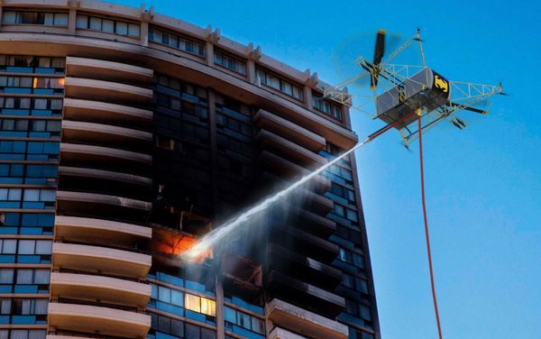 Máy bay không người lái SKYF chữa cháy - Sputnik Việt Nam