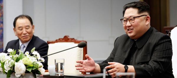 Lãnh tụ của CHDCND Triều Tiên Kim Jong-un trong cuộc gặp Thượng đỉnh liên Triều - Sputnik Việt Nam