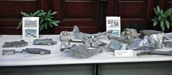 Bộ Tổng tham mưu Nga cho thấy mảnh vỡ của tên lửa hành trình ở Syria - Sputnik Việt Nam