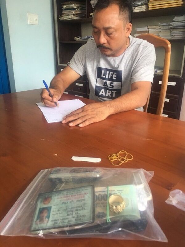 Ông trùm gỗ Phượng râu - Sputnik Việt Nam