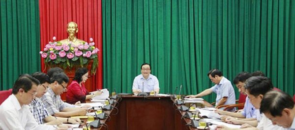 Bí thư Thành ủy Hà Nội Hoàng Trung Hải chủ trì phiên họp sáng ngày 2.5. - Sputnik Việt Nam