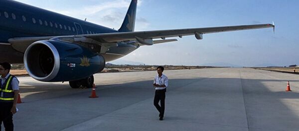 Máy bay chở hơn 200 hành khách đáp nhầm đường băng tại sân bay Cam Ranh. - Sputnik Việt Nam