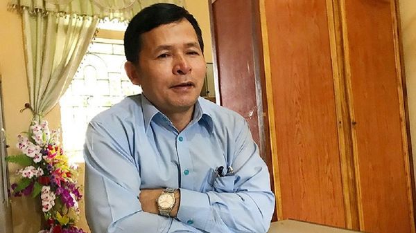 Ông Bạch Công Tiến, Chủ tịch huyện Ba Vì cho hay đang kiểm tra, làm rõ thông tin trang trại xây trên đất nông lâm trường của Thứ trưởng Bộ Tài nguyên môi trường Trần Quý Kiên - Sputnik Việt Nam