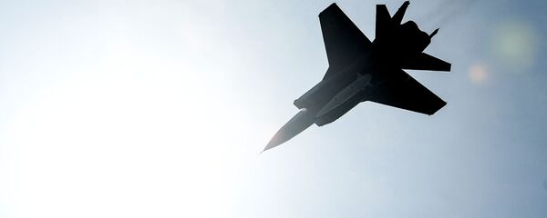 Многоцелевые истребители МиГ-31 с гиперзвуковыми ракетами Кинжал на репетиции воздушной части парада Победы в Москве - Sputnik Việt Nam