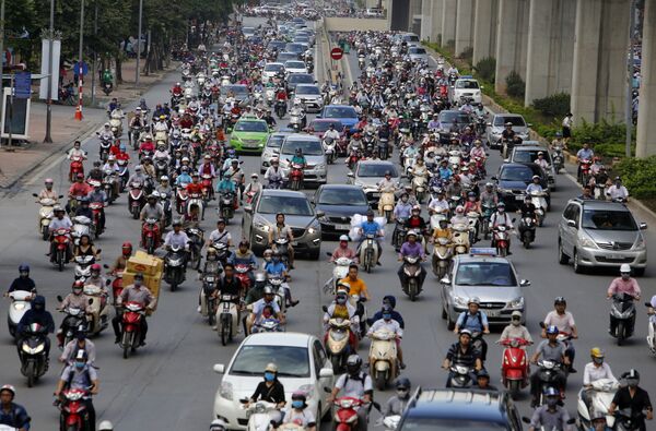 Bộ Công an muốn rút thời hạn giấy phép lái xe còn 5 năm để làm gì? - Sputnik Việt Nam