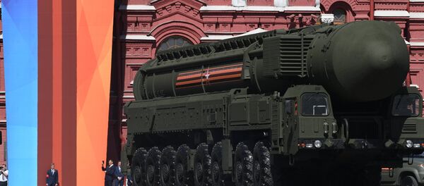 RS-24 Yars tại Diễu binh kỷ niệm 73 năm Chiến thắng trong Chiến tranh Vệ quốc Vĩ đại 1941-1945 RS-24 Yars tại Diễu binh kỷ niệm 73 năm Chiến thắng trong Chiến tranh Vệ quốc Vĩ đại 1941-1945 - Sputnik Việt Nam