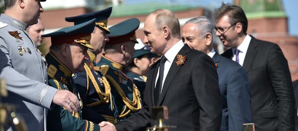 Tổng thống Nga Vladimir Putin tại Diễu binh kỷ niệm 73 năm Chiến thắng trong Chiến tranh Vệ quốc Vĩ đại 1941-1945 - Sputnik Việt Nam