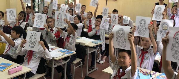 Giờ học tiếng Nga Giờ học tiếng Nga - Sputnik Việt Nam