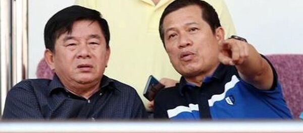 Phó ban Trọng tài VFF Dương Văn Hiền tự phân công mình làm giám sát trận đấu, bất chấp việc bị VPF từ chối. - Sputnik Việt Nam