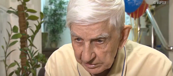 Tổng thống biết tôi. Cựu chiến binh nói về sự cố với nhân viên bảo vệ ông Putin (Video) - Sputnik Việt Nam