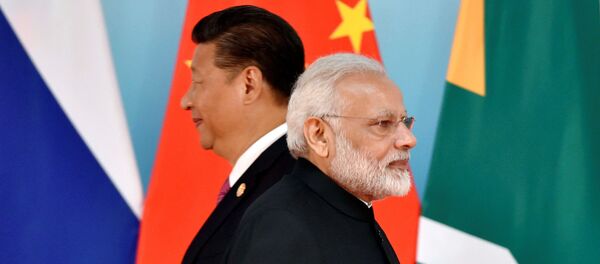 Chủ tịch Trung Quốc Tập Cận Bình và Thủ tướng Ấn Độ Narendra Modi Chủ tịch Trung Quốc Tập Cận Bình và Thủ tướng Ấn Độ Narendra Modi - Sputnik Việt Nam