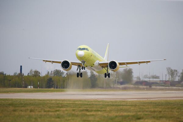 Máy bay MC-21-300 trong chuyến bay thử nghiệm Máy bay MC-21-300 trong chuyến bay thử nghiệm - Sputnik Việt Nam