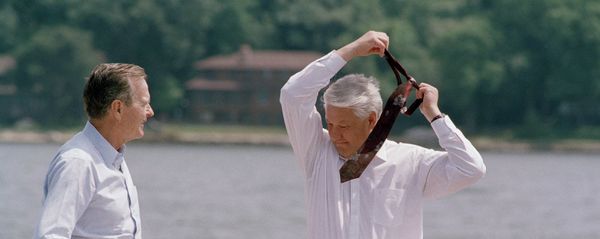 George Bush với Boris Yeltsin - Sputnik Việt Nam
