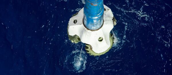 Rosneft bắt đầu khoan giếng sản xuất ở vùng thềm lục địa của Việt Nam - Sputnik Việt Nam