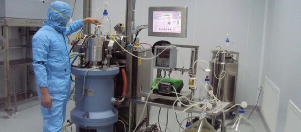 Hệ thống thiết bị tinh chế vaccine cúm tại IVAC. Ảnh do Viện IVAC cung cấp. - Sputnik Việt Nam