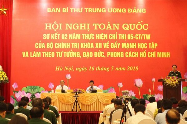 Đại biểu thảo luận tại hội nghị.  - Sputnik Việt Nam