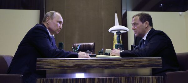 Vladimir Putin và Dmitry Medvedev - Sputnik Việt Nam