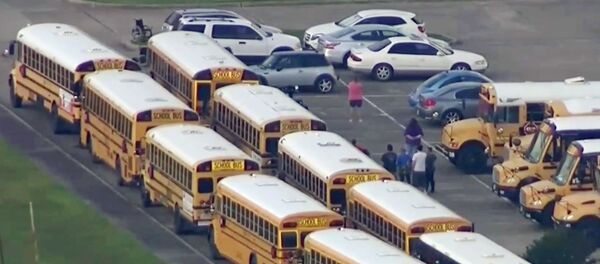 Nổ súng trong trường học ở Texas - Sputnik Việt Nam