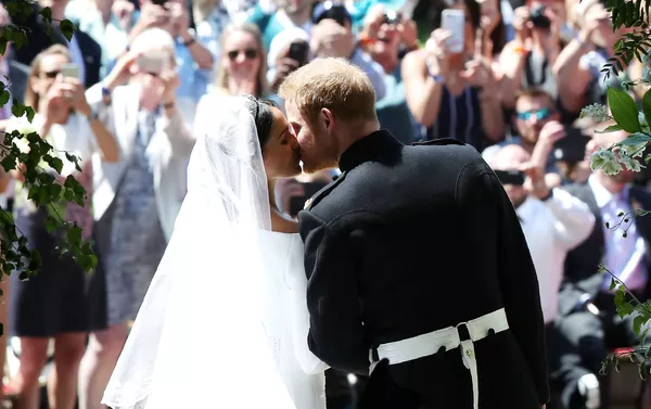 Đám cưới của Hoàng tử Anh Harry và cựu nữ diễn viên Mỹ Megan Markle tại lâu đài Windsor. Đám cưới của Hoàng tử Anh Harry và cựu nữ diễn viên Mỹ Megan Markle tại lâu đài Windsor. - Sputnik Việt Nam