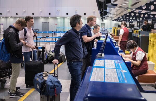 Chuyến thăm của nhà báo nước ngoài đến bãi thử hạt nhân - Sputnik Việt Nam