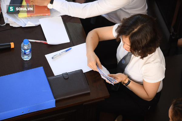 LS Thiên Sơn chuẩn bị sẵn 9 phong bì  - Sputnik Việt Nam