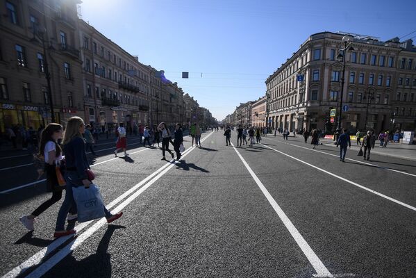 Đại lộ Nevsky dành cho khách bộ hành ở St. Petersburg - Sputnik Việt Nam