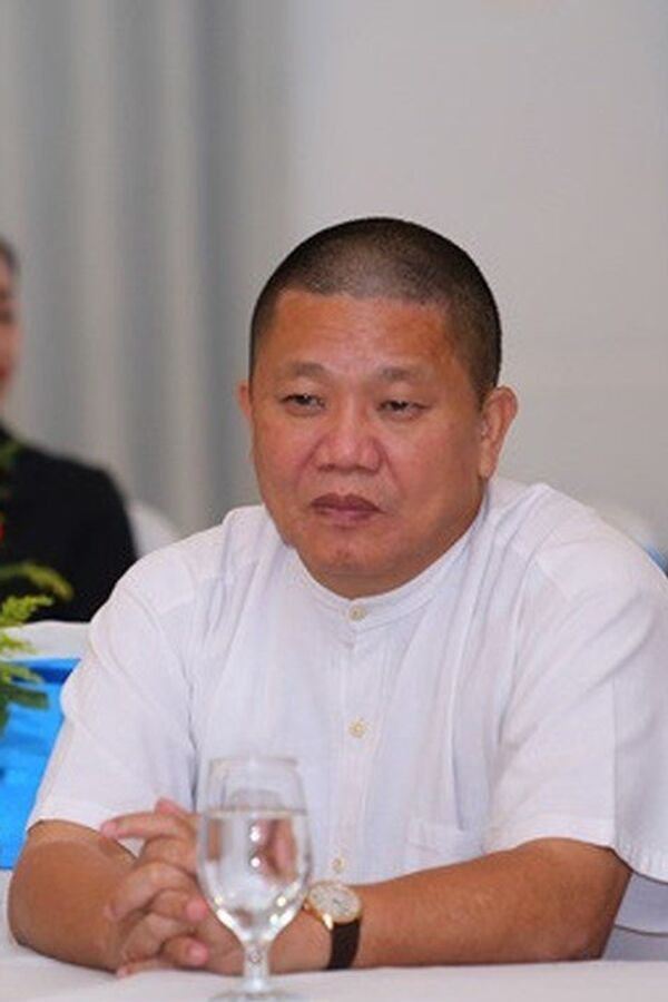 Bà Hoàng Thị Hương Xuân cùng đại gia Lê Phước Vũ, Chủ tịch HĐQT Tập đoàn Hoa Sen. - Sputnik Việt Nam