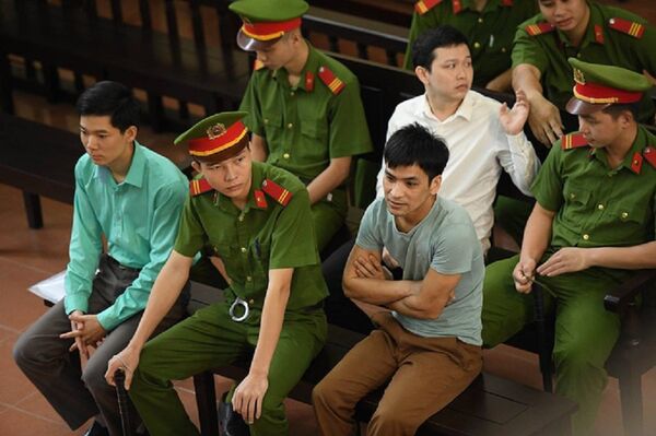 Bị cáo Quốc tại phiên tòa sáng ngày 28/5.  - Sputnik Việt Nam