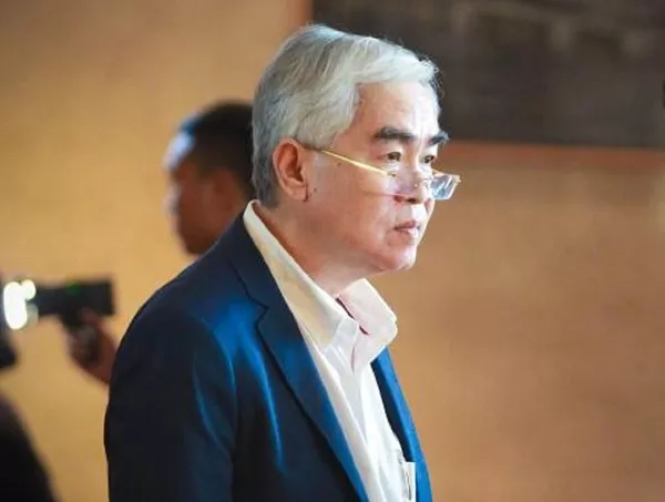 Chủ tịch VFF - Lê Hùng Dũng cho biết ông rất bất ngờ trước thông tin ông Gụ phải làm việc với PC45. Chủ tịch VFF - Lê Hùng Dũng cho biết ông rất bất ngờ trước thông tin ông Gụ phải làm việc với PC45. - Sputnik Việt Nam