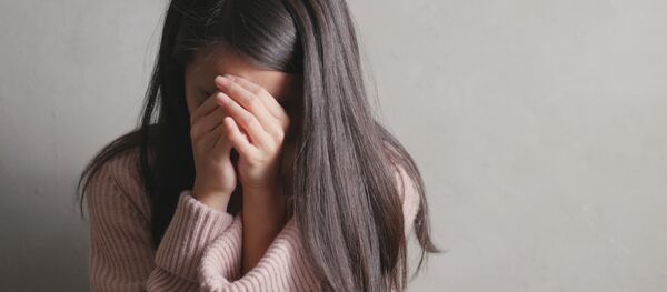 cô gái khóc - Sputnik Việt Nam