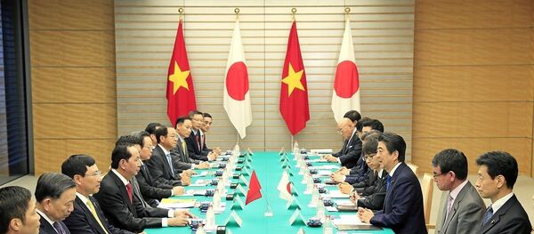 Chủ tịch nước Trần Đại Quang hội đàm với Thủ tướng Nhật Bản Shinzo Abe - Sputnik Việt Nam