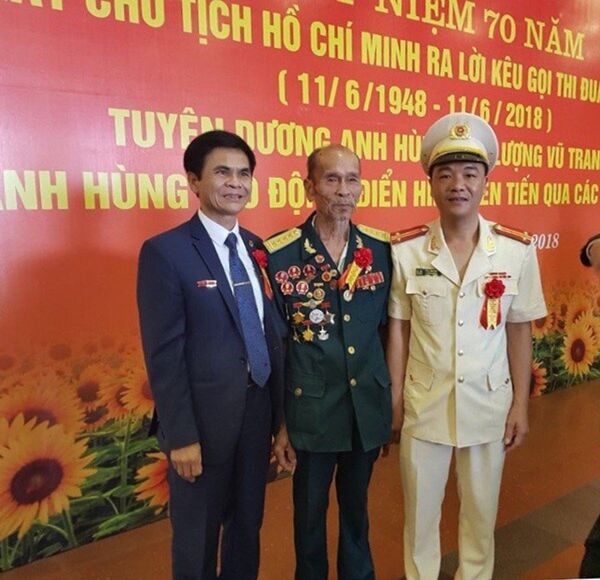Trung tá Mẫn Văn Hiệp tại lễ kỷ niệm 70 năm Bác Hồ ra Lời kêu gọi thi đua ái quốc - Sputnik Việt Nam