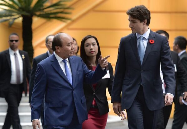 Thủ tướng Nguyễn Xuân Phúc và Thủ tướng Canada Justin Trudeau - Sputnik Việt Nam