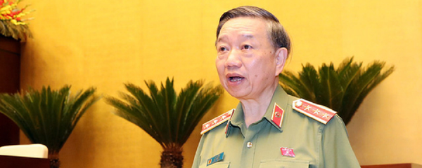 Thượng tướng Tô Lâm - bộ trưởng Bộ Công an - báo cáo về dự thảo Luật công an nhân dân sửa đổi sáng 7-6 - Sputnik Việt Nam